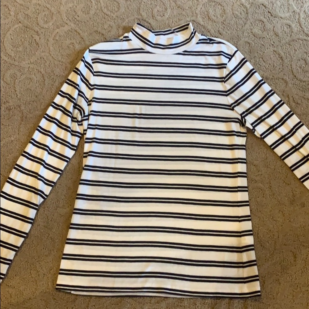 Banana Republic moch turtleneck -M